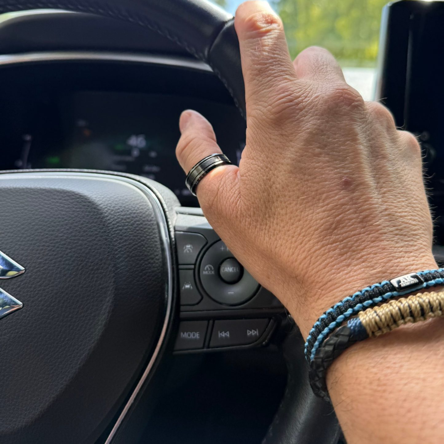 Pulsera MACRAMÉ Negra y azul hombre