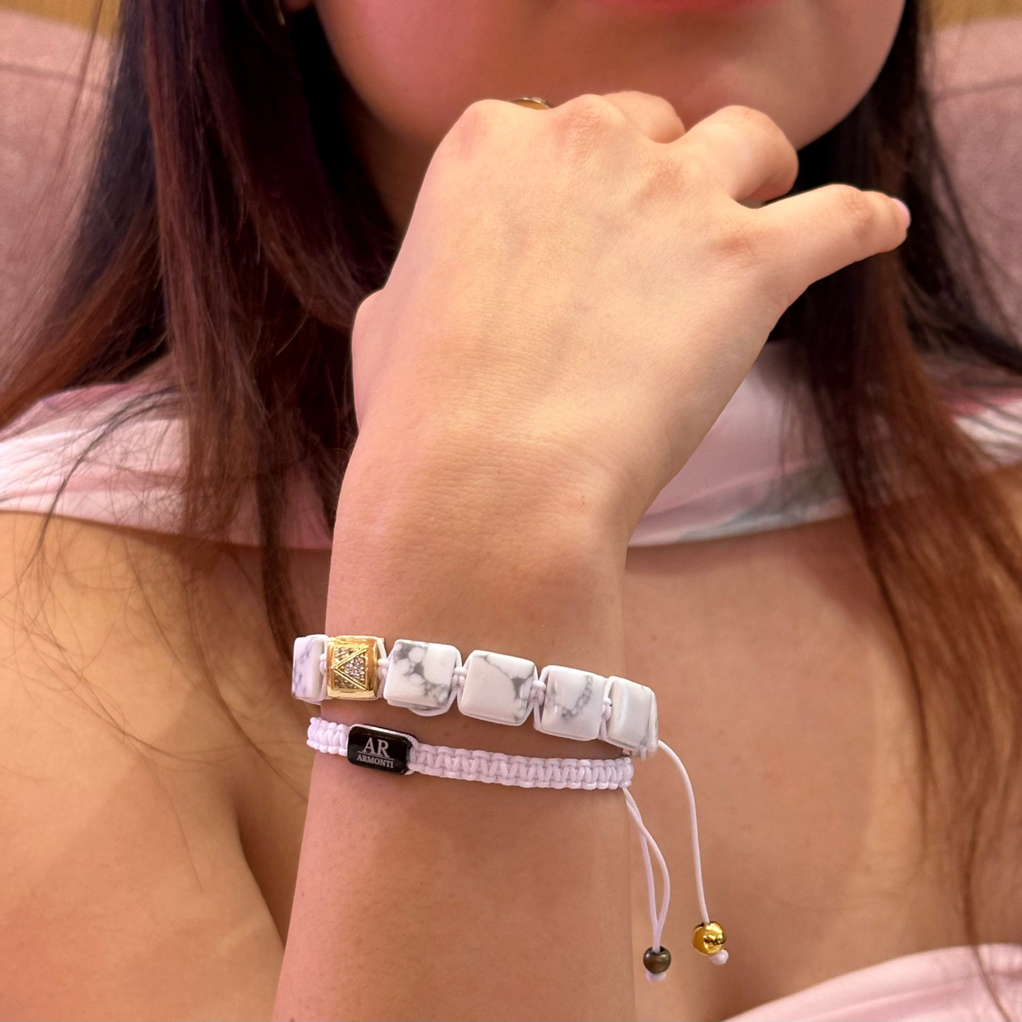 Pulsera de howlita blanca de PIEDRAS PLANAS para mujer