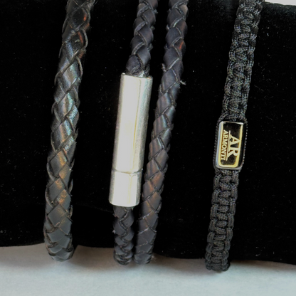 Set de pulseras de cuero negro trenzado y macramé para hombre: Elegancia y estilo atemporal