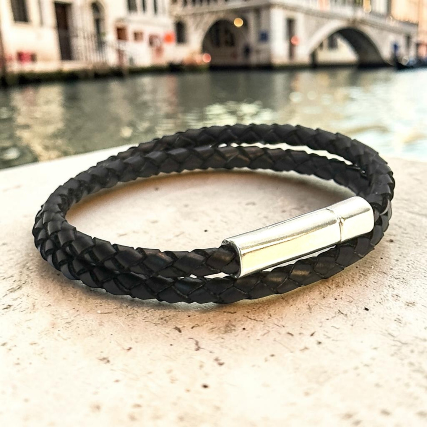 Cuero trenzado negro italiano para hombre 4mm