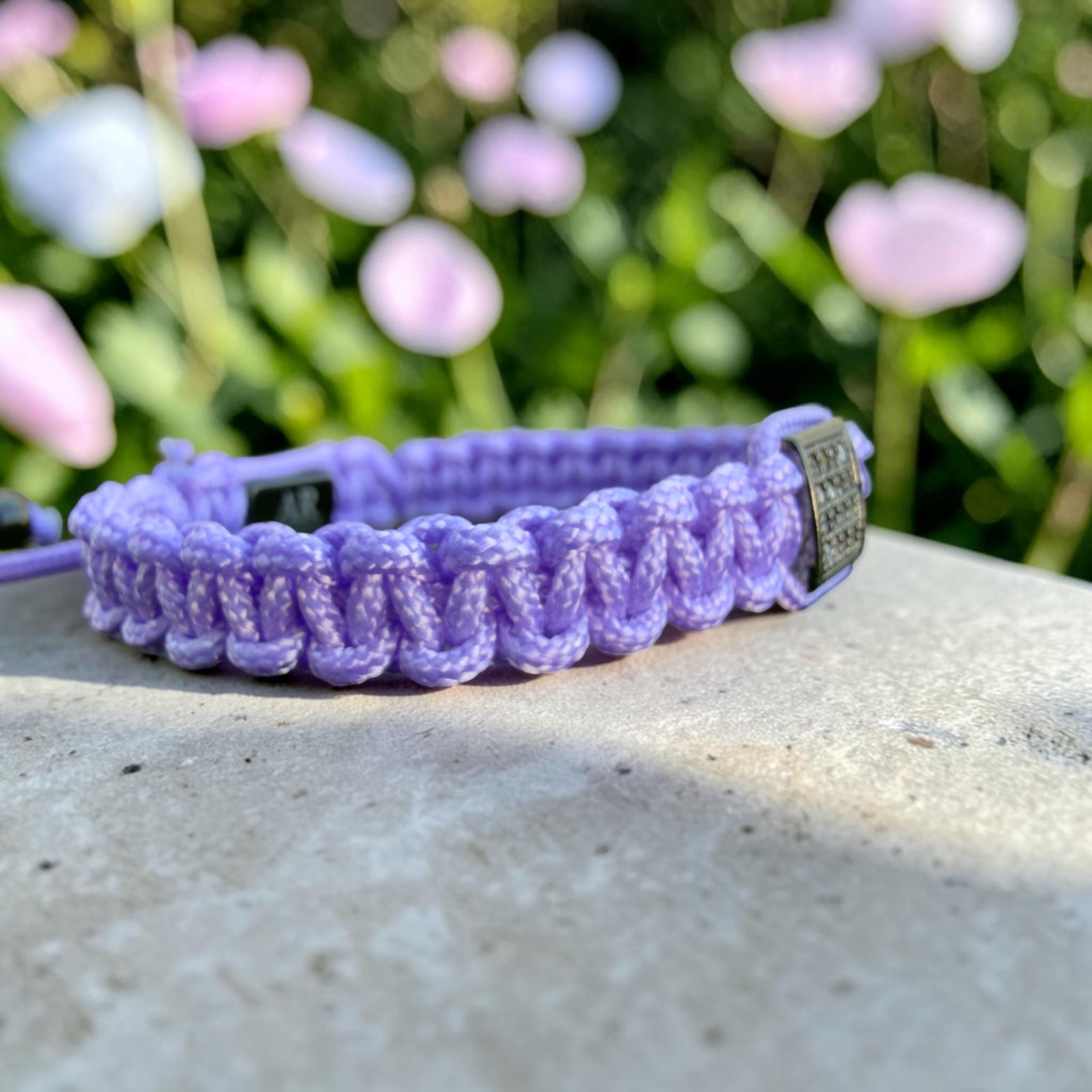 Pulsera violeta MACRAMÉ CIRCONITA para mujer