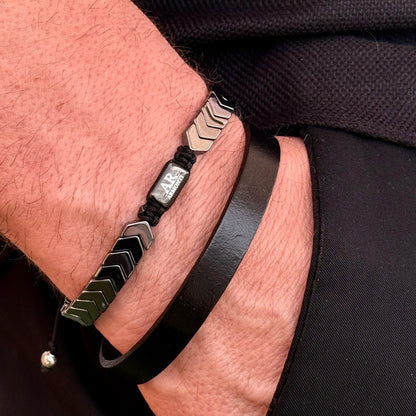 Pulsera Armonti | Joyería Artesanal para hombre | cuero italiano natural plano y plata | cuero plano y plata