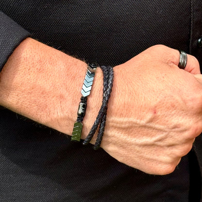 Pulsera Armonti | Joyería Artesanal para hombre | cuero italiano natural trenzado y plata | cuero trenzado y plata
