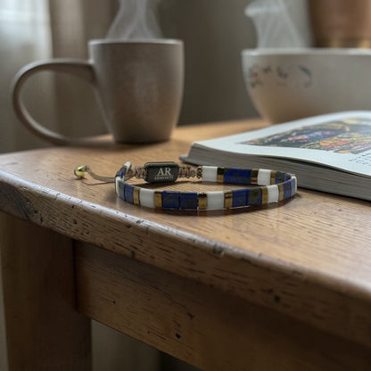 Pulsera miyuki japón cristal azul oscuro y blanco