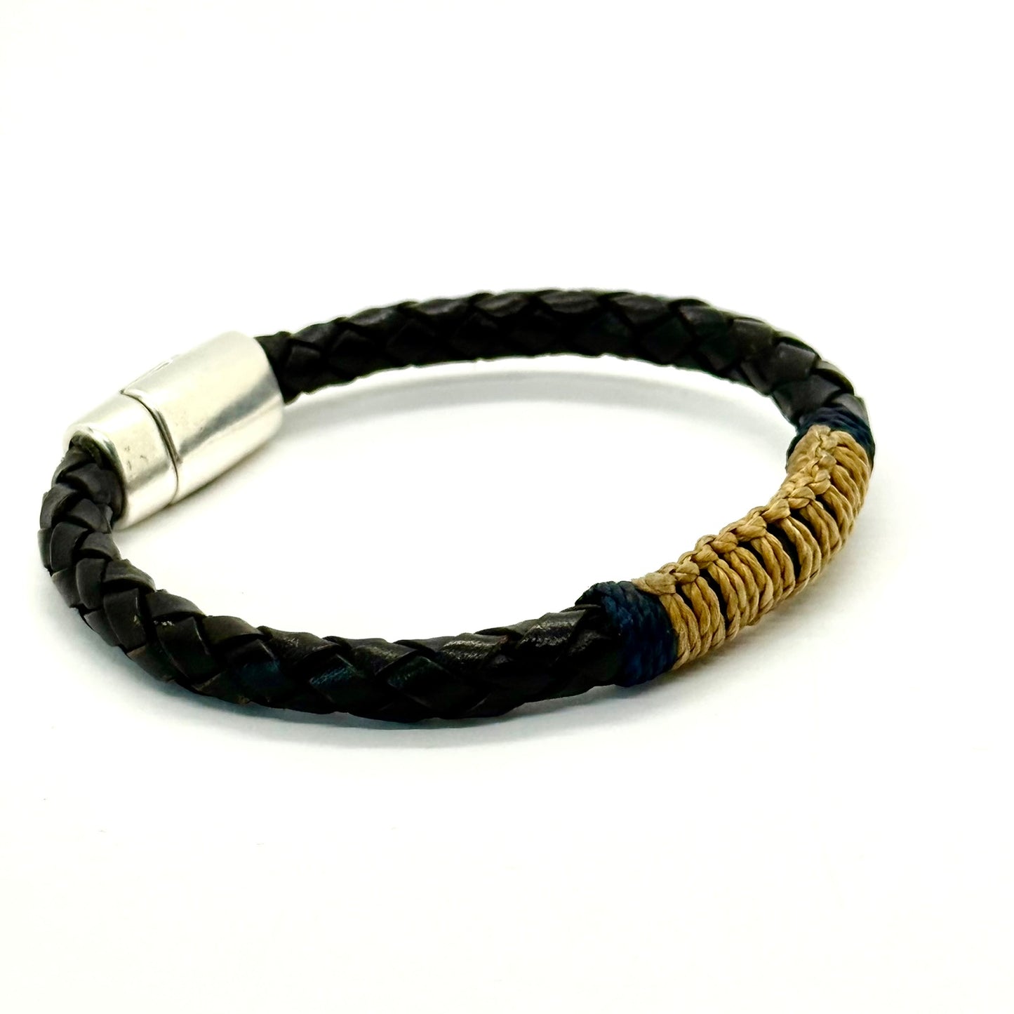 Pulsera Armonti para Hombre | Cuero Italiano Trenzado y Plata 925 | Artesanía con Carácter