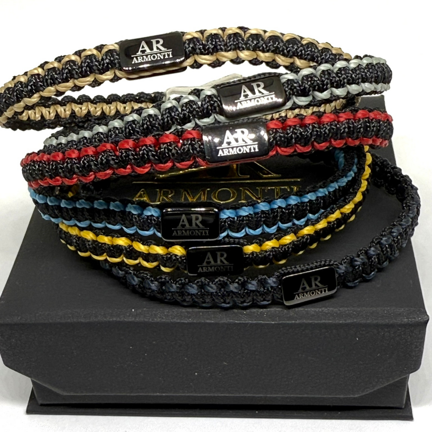 Pulsera MACRAMÉ negra y roja hombre