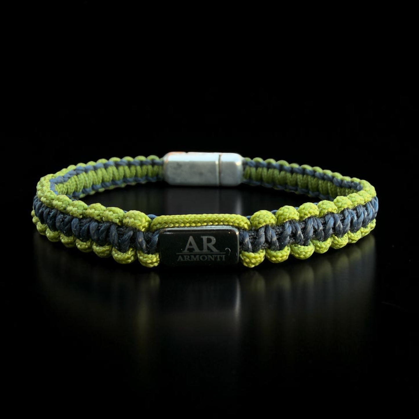 Pulsera MACRAMÉ negra y verde hombre