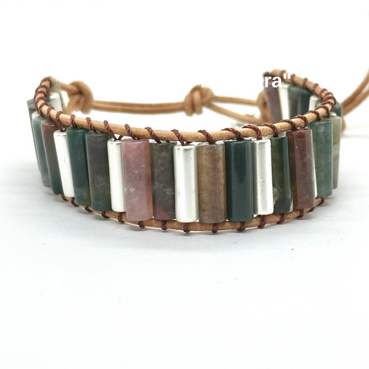 Pulsera de Jade Verde Vivo Joyería Artesanal para Mujeres Inspirada en la Naturaleza