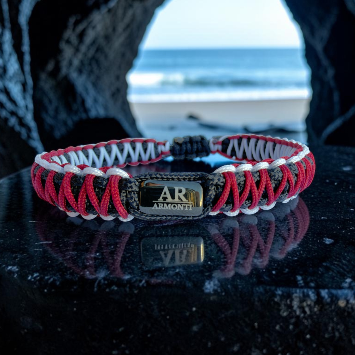 Pulsera macramé roja, negra y blanca para hombre