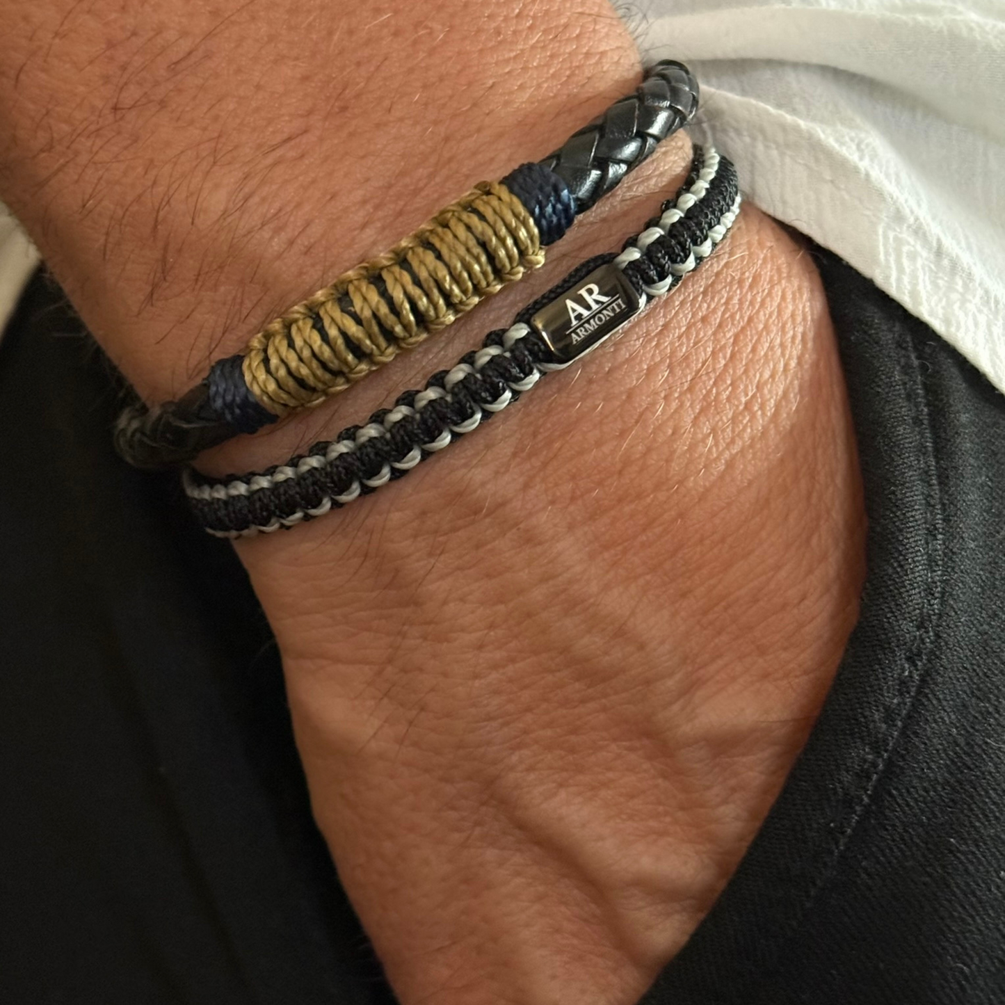 Pulsera MACRAMÉ Negra y gris hombre