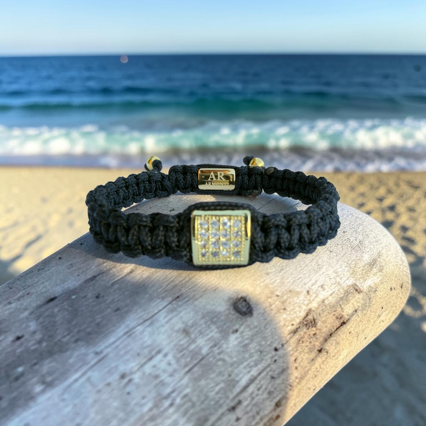 Pulsera negra MACRAMÉ circonita mujer