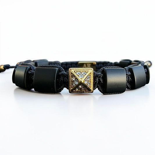 Pulsera de Ónix Negro Mate cuadrada oro 18k para Mujer
