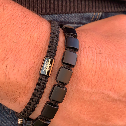 Pulsera MACRAMÉ negra hombre